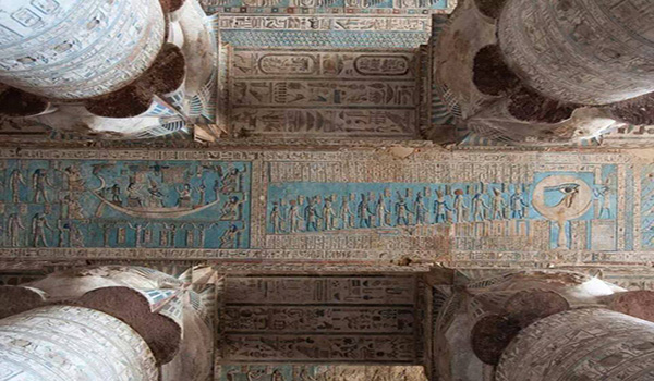 Dandera templo faraonico Egipto Travel